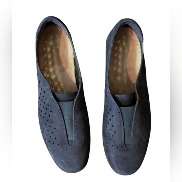 Clarks Women's Daelyn Summit Slip On Black Nubuck Size 7.5 M - Picture 3 of 8